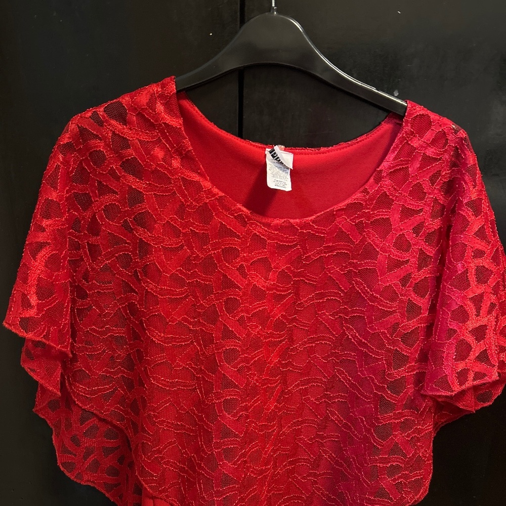 Blum red shirt
